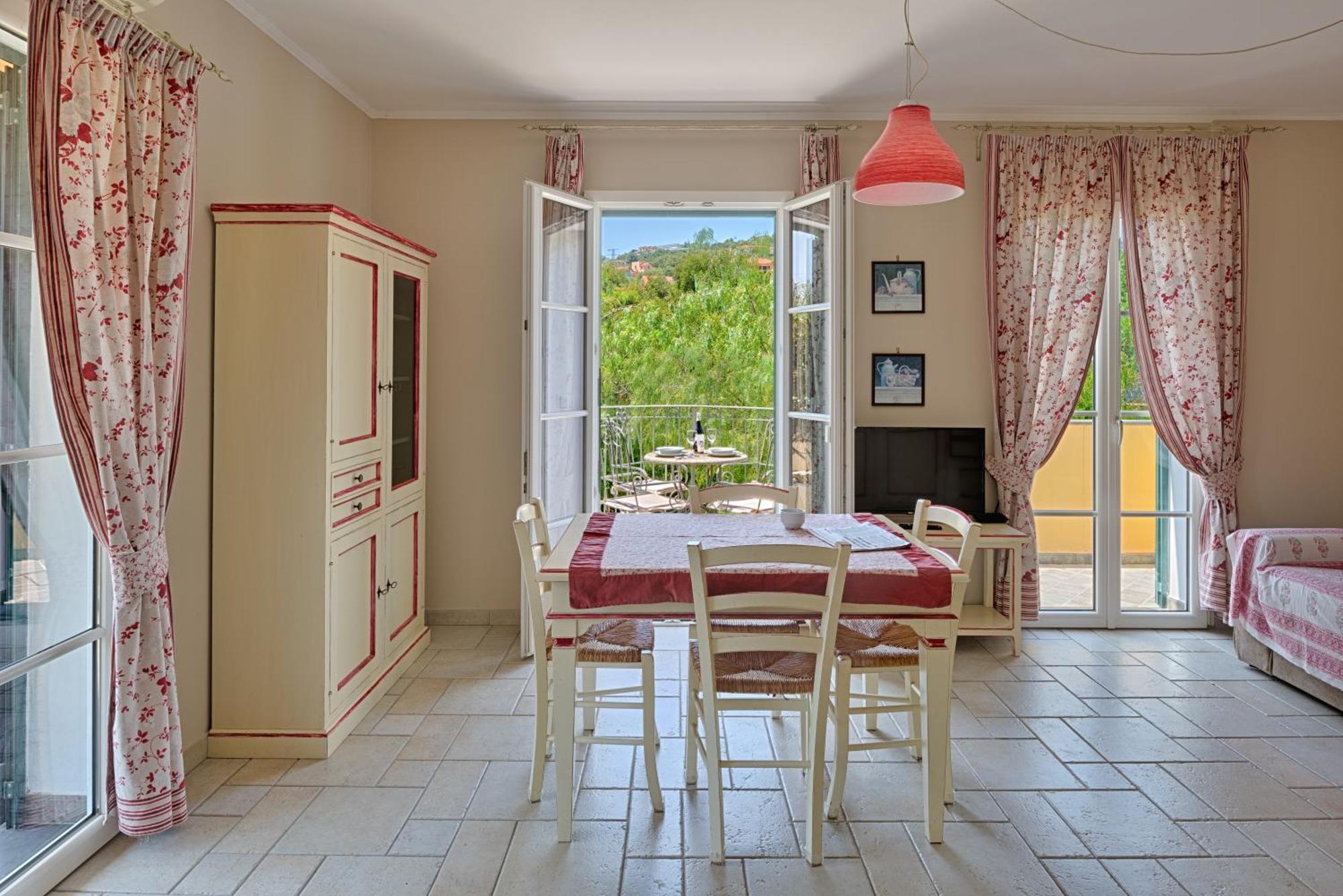 Casa Vacanze Nel Giardino Di Renzo 因佩里亚 外观 照片
