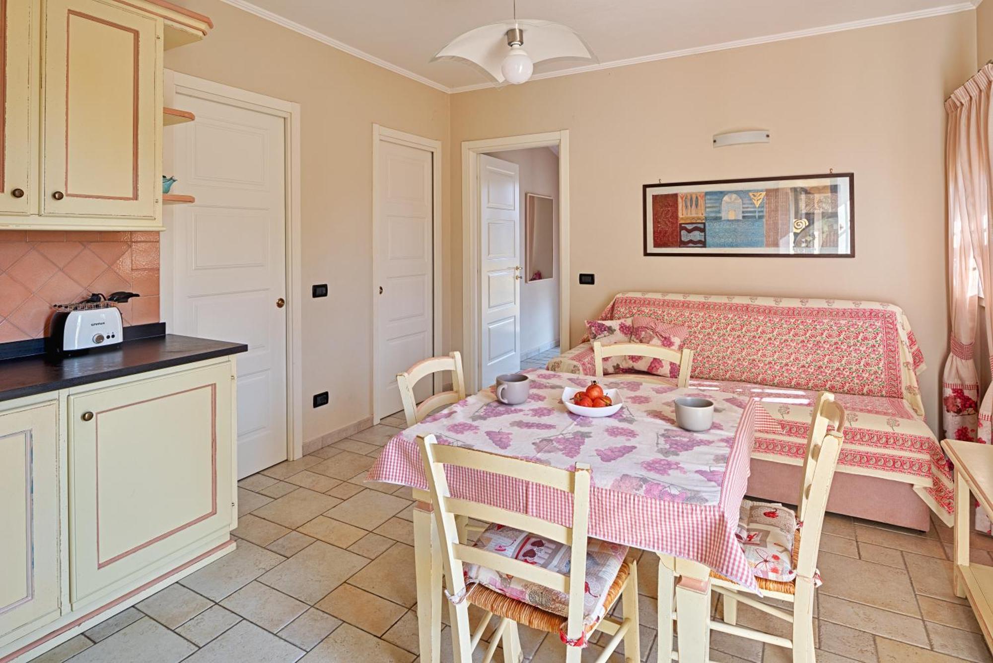 Casa Vacanze Nel Giardino Di Renzo 因佩里亚 外观 照片