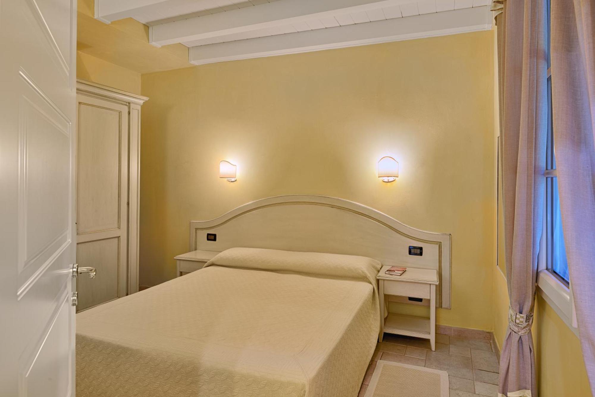 Casa Vacanze Nel Giardino Di Renzo 因佩里亚 外观 照片