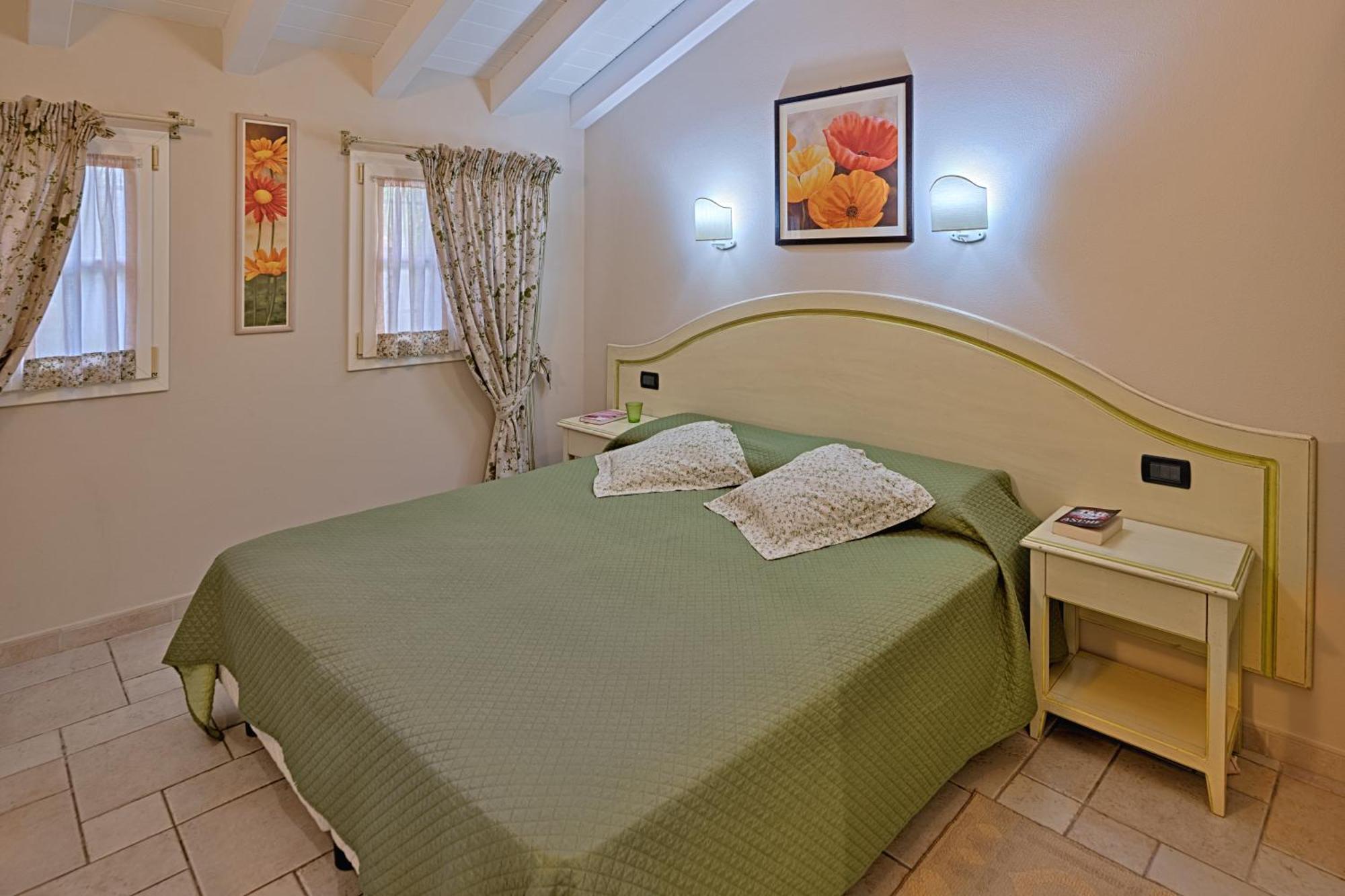 Casa Vacanze Nel Giardino Di Renzo 因佩里亚 外观 照片
